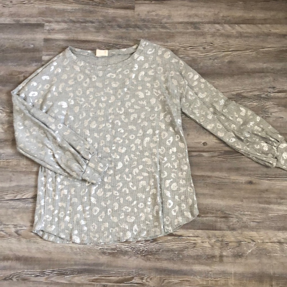 Long sleeve shirt